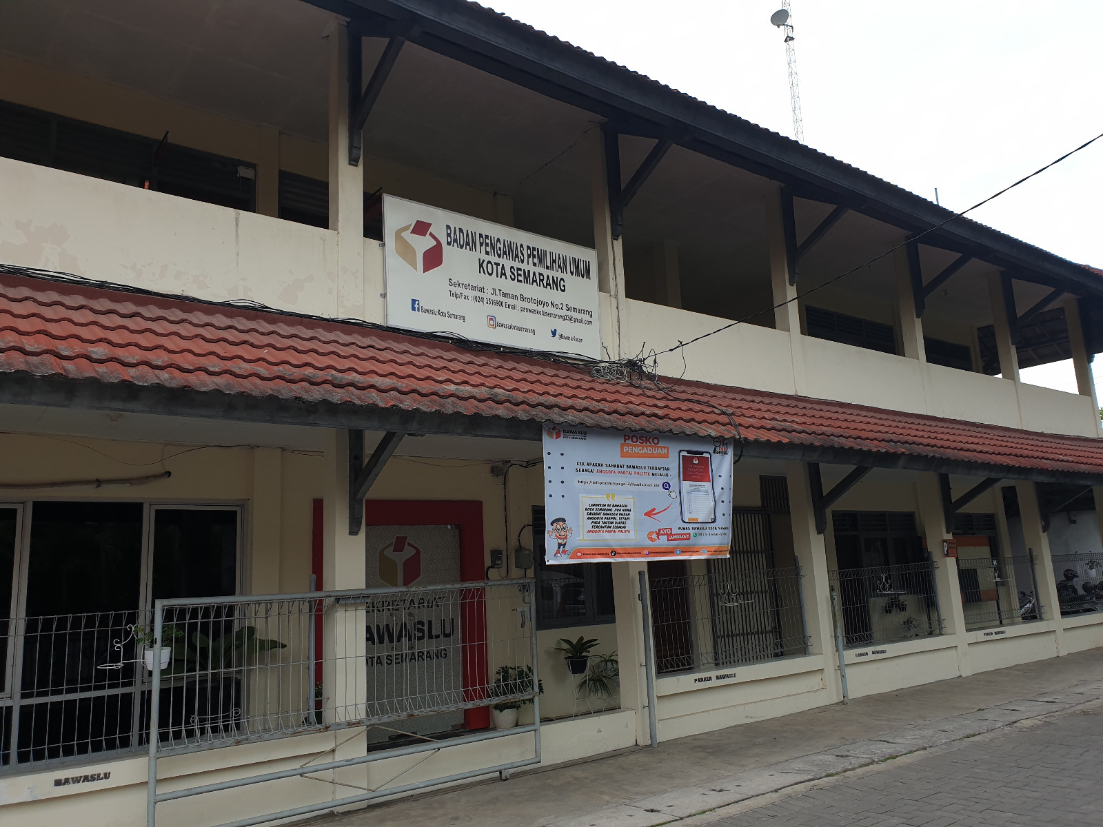 FOTO KANTOR BAWASLU KOTA SEMARANG