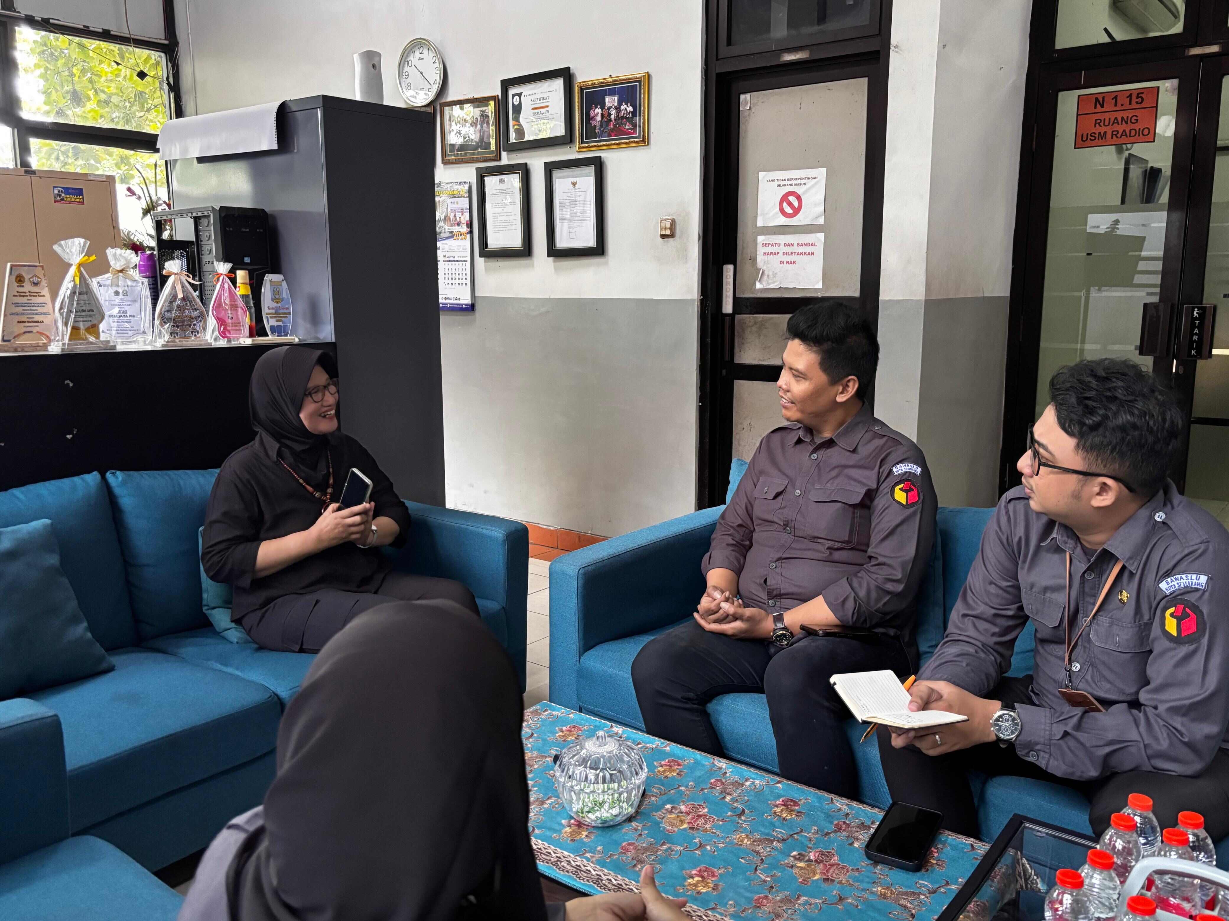 Audiensi Bawaslu Kota Semarang dengan USM JAYA FM