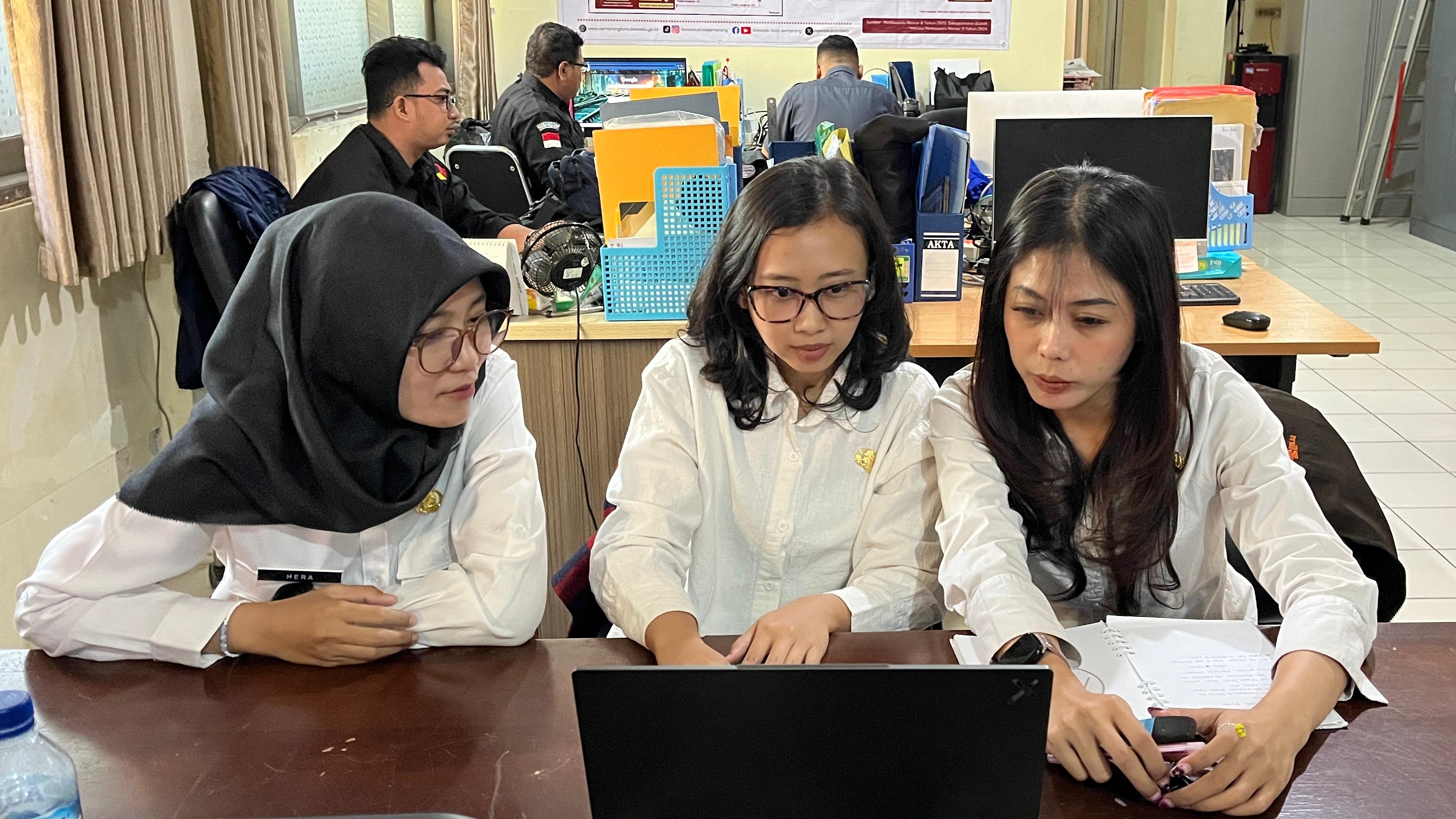 CPNS Bawaslu Kota Semarang mengikuti pembukaan Latsar secara daring