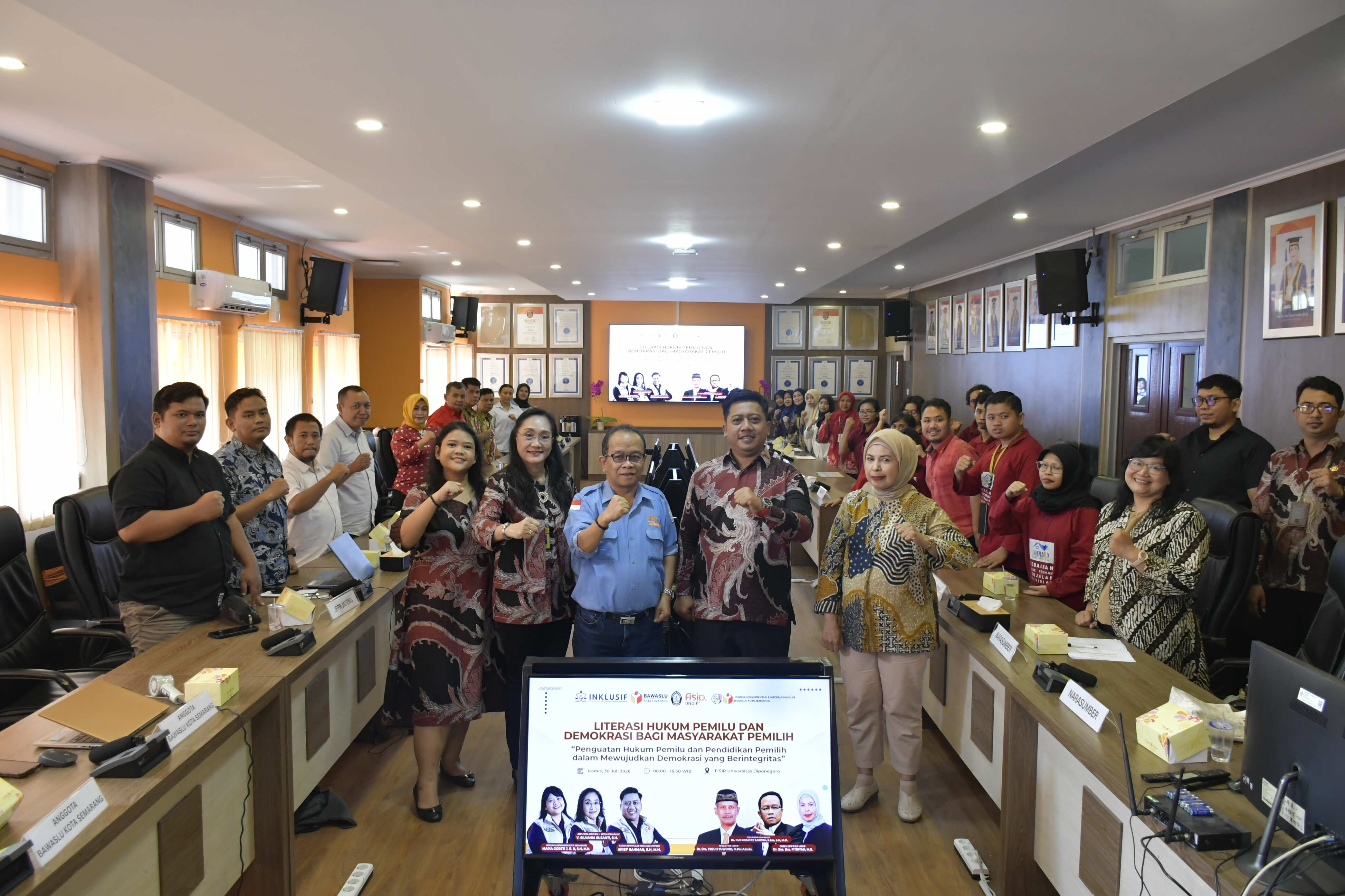 Literasi Hukum Pemilu bersama FISIP Undip
