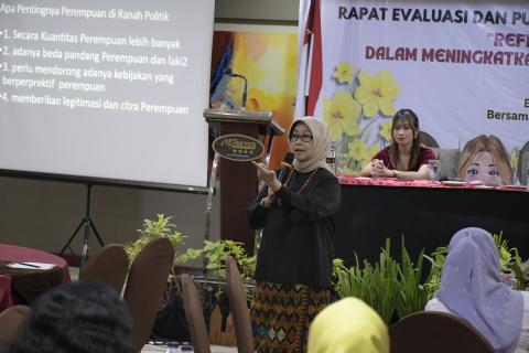 Guru Besar Fakultas Hukum Universitas Diponegoro, Lita Tyesta ALW
