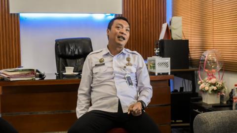 Ahmad Syaifuddin Kepala Seksi Registrasi Lapas Kelas I Semarang saat menyambut audiensi tersebut