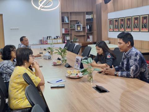 Anggota Bawaslu Kota Semarang Dwijaya Samudra S menyampaikan maksud audiensi dari Bawaslu Kota Semarang