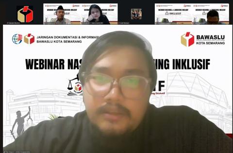 Theo Negoro Narasumber kedua ketika menyampaikan paparannya