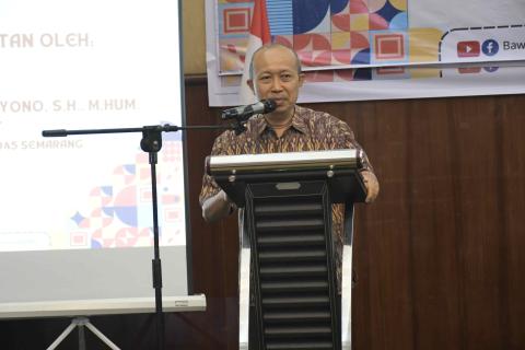 Dekan FH Untag saat menyampaikan sambutannya