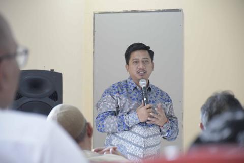 Penyampaian materi oleh Ketua Bawaslu Kota Semarang Arief Rahman