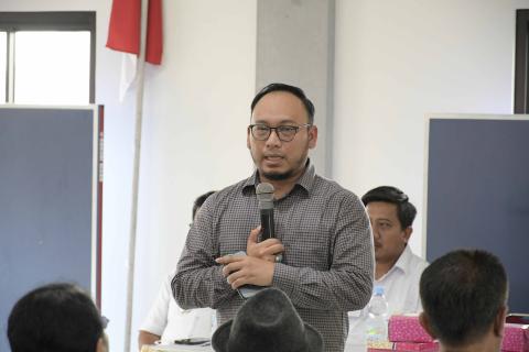 Anggota Bawaslu Kota Semarang Gumilang Febriyansyah saat menjadi narasumber