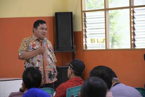 Sugi Hartono saay menyampaikan paparannya