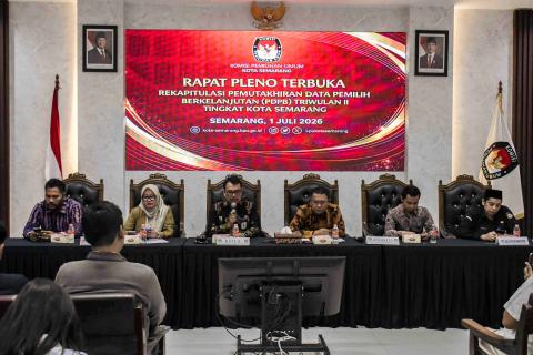 Rapat Pleno Terbuka Rekapitulasi PDPB Triwulan II