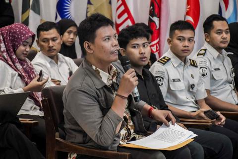 Anggota Bawaslu Kota Semarang, Dwijaya Samudra saat menyampaikan masukan dan tangggapan