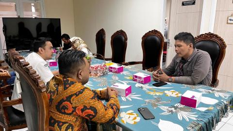 Anggota Bawaslu Kota Semarang, Dwijaya Samudra Surya menekankan pentingnya penyelesaian seluruh persoalan data pemilih sebelum pleno dilaksanakan