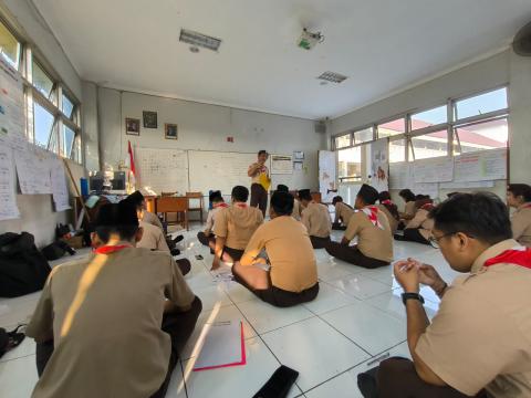 Kegiatan Kursus Pembina Pramuka Mahir Tingkat Dasar (KMD) yang diikuti oleh Bawaslu Kota Semarang 