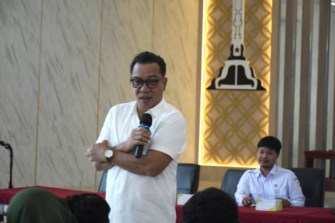 Rahmulyo Adi Wibowo, Perwakilan dari DPC PDI Perjuangan Kota Semarang selaku narasumber