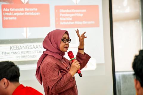 Pemaparan Materi dari Prof Ani