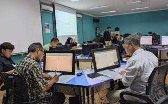 Pelaksanaan Tes Tertulis Calon Anggota Panwaslu Kecamatan di SMK Muhammadiyah 1 Semarang