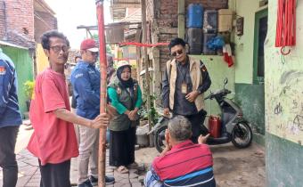 Patroli Pengawasan Kawal Hak Pilih Bawaslu Kota Semarang di Daerah Rawab Rob Banjir