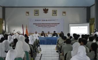 adan Pengawas Pemilihan Umum (Bawaslu) Kota Semarang mendorong pendidikan demokrasi dimulai sejak bangku sekolah